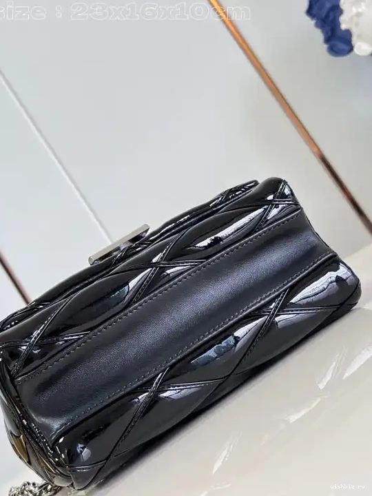 WIS Pico GO-14-23*16*10CM VUITTON LOUIS 0601
